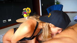 OneNymphoLatina DEEPTHROATS salah sahiji fans nya jeung swallows kandel THROATPIE