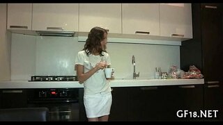 She plays with വലിയ ഡിക്ക് എന്ന അധ്യാ