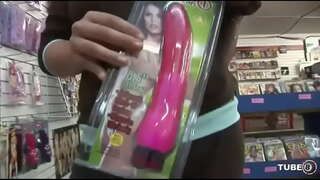 ĈIUJ AMERIKAJ SLUTS UNCENSORED 3 - Sceno 2 - Sekso Tubster