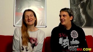 Nhỏ tiếng đức bà fucking