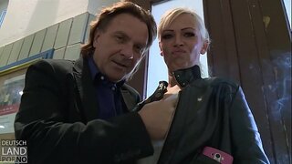 Կուլ տալ, այստեղ զոհ է դառնում պապարացիների .....