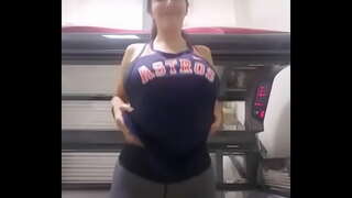 Veco kuci un piedauzīgo