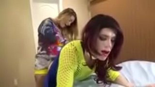 Maricas strapon por dominante muller arriba