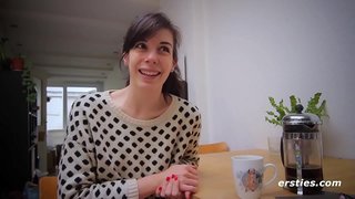 Amaterski Djevojka Потирает Svoj Нестриженый Grm